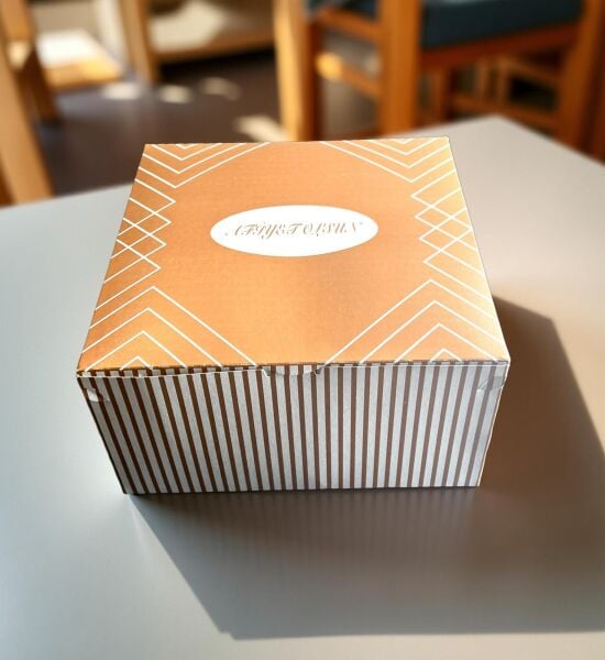 NO:2 KARE TURTA KUTUSU ( 25X25X13 CM ) 50 AD