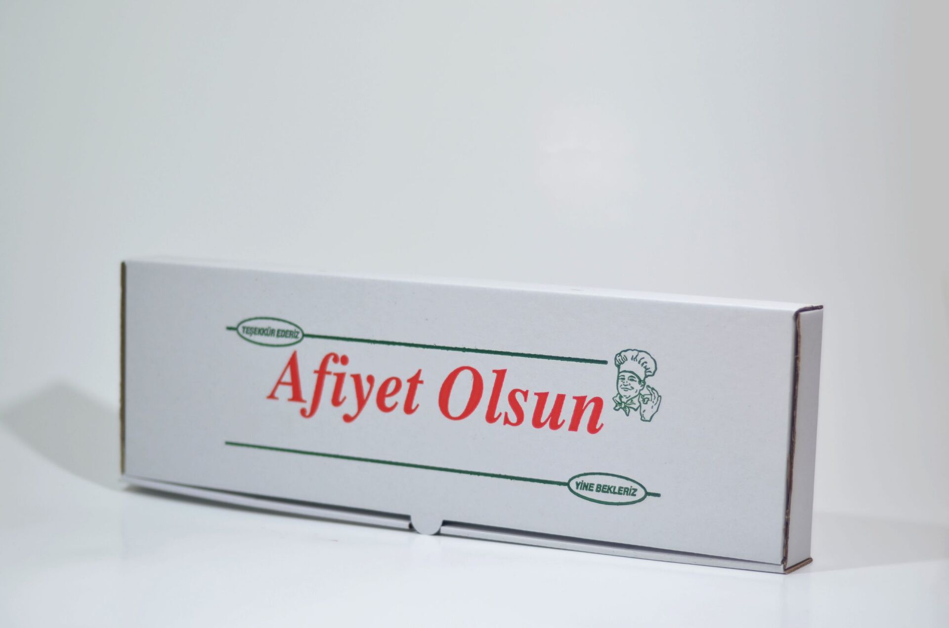 BEYAZ OLUKLU 43X13,5X3,5 CM PİDE KUTUSU 100 ADET