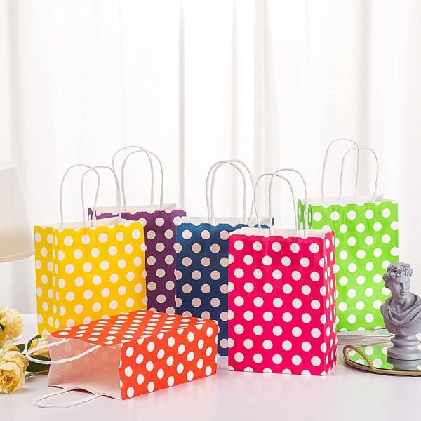 SİYAH PUANTİYELİ BÜKÜM SAPLI  - ORTA BOY KAĞIT ÇANTA 25X31 CM 100 ADET