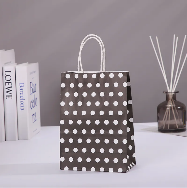 SİYAH PUANTİYELİ BÜKÜM SAPLI  - ORTA BOY KAĞIT ÇANTA 25X31 CM 100 ADET