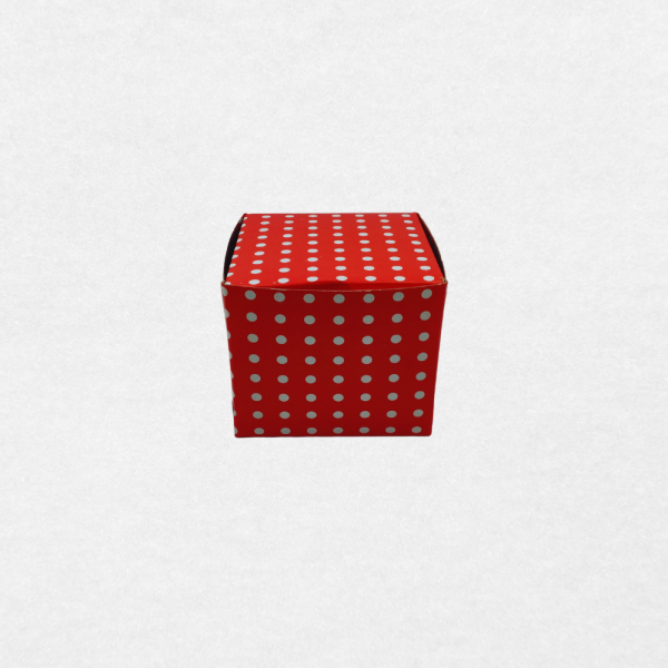 PUANTİYELİ TEKLİ PASTA KUTUSU ( 12X12X10 CM ) 100 AD